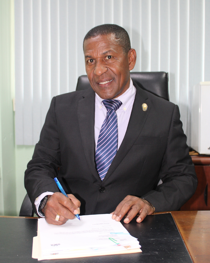 Prof. Luis Solis